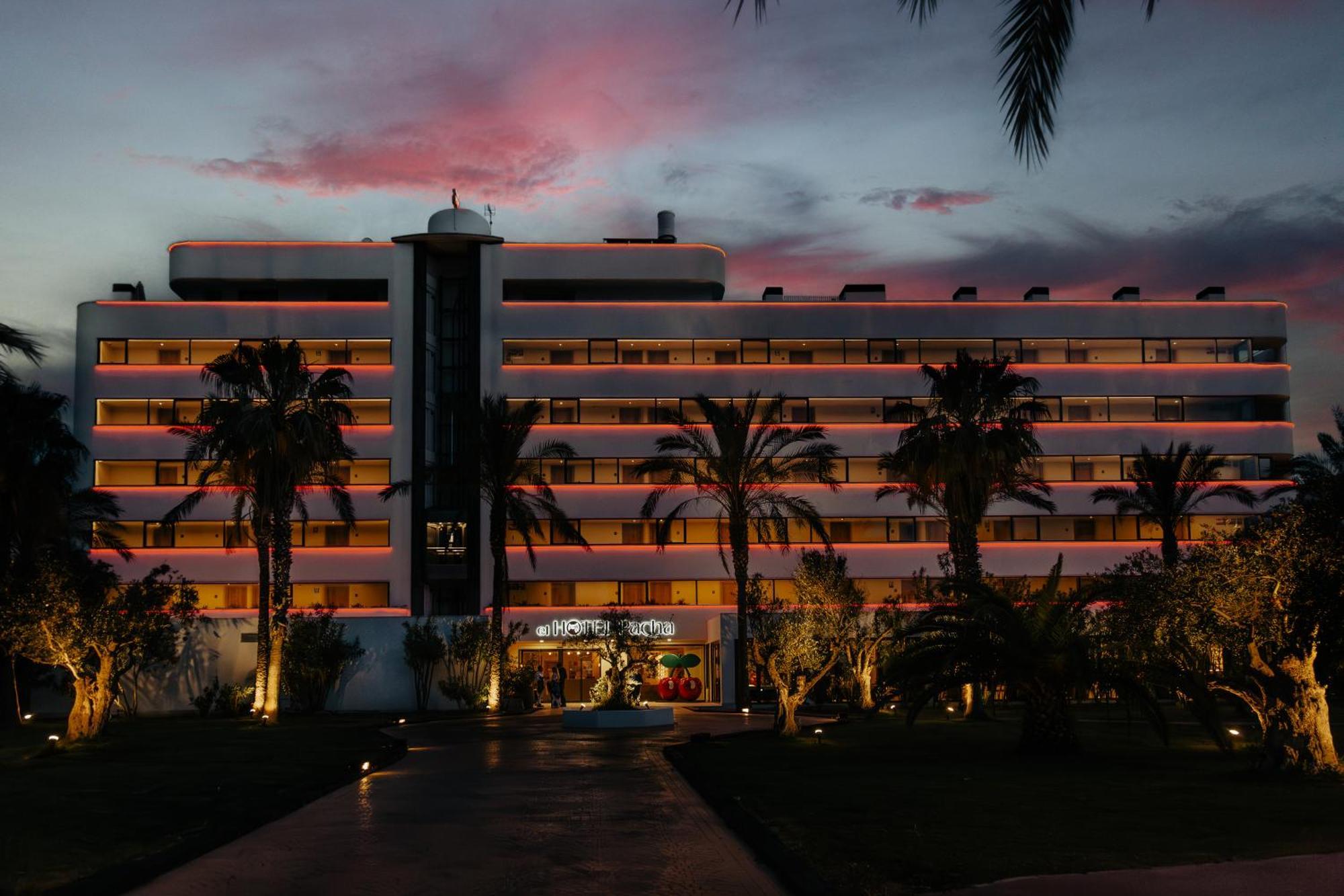 El Hotel Pacha Ibiza Bagian luar foto